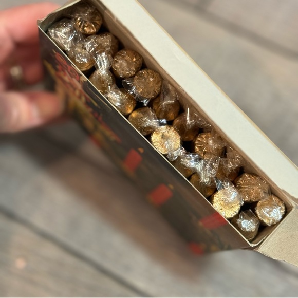 1 Box Vintage Gold Party Tree Candles  - Biedermann & Sons Inc. - Picture 3 of 4